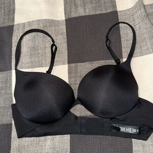 SKIMS Black T-Shirt Bra with Adjustable Straps